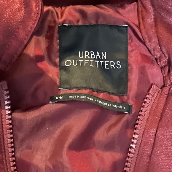 Urban Outfitters Dawson Bomber Puffer Jacket Vest Removable Sleeves SZ M - Picture 9 of 9